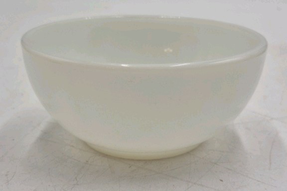 lot 115 image: Anchor Hocking Oven-Proof Glass Bowl  #291