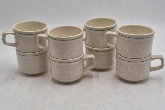 lot 133 image: Vintage Lenox Temper-Ware Silhouette Mug Set  Speckled Beige
