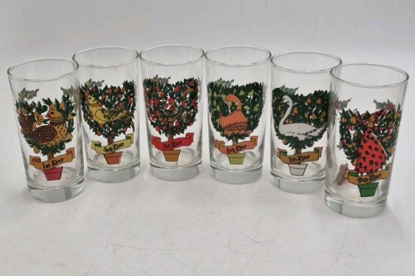 lot 140 image: 12 Days of Christmas Tumblers