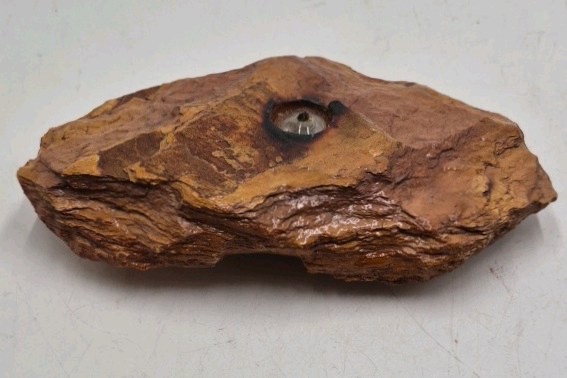 lot 145 image: Vintage handcrafted stone oil candle