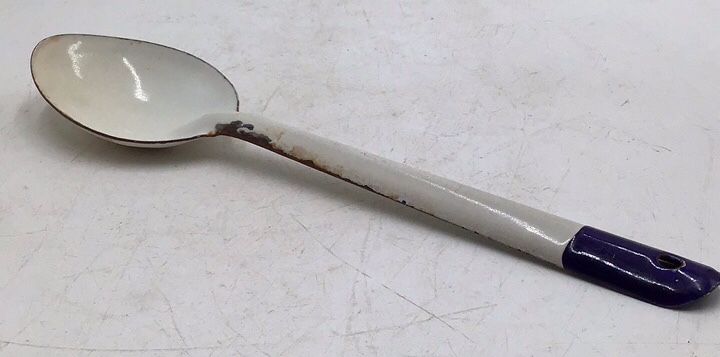 lot 20 image: Vintage White Enamel Serving Spoon  Graniteware with Blue Handle Tip