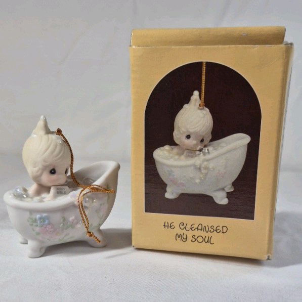 lot 201 image: 1987 Precious Moments He Cleansed My Soul Ornament  Enesco Porcelain Bathtub Design