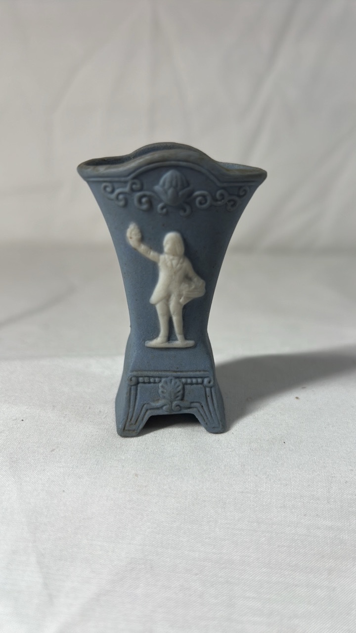 lot 222 image: Occupied Japan Blue Jasperware-Style Vase