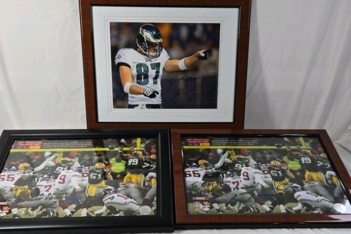 lot 248 image: Framed Signed NFL Photos  Brent Celek Eagles 87 and Lawrence Tynes Giants Kick