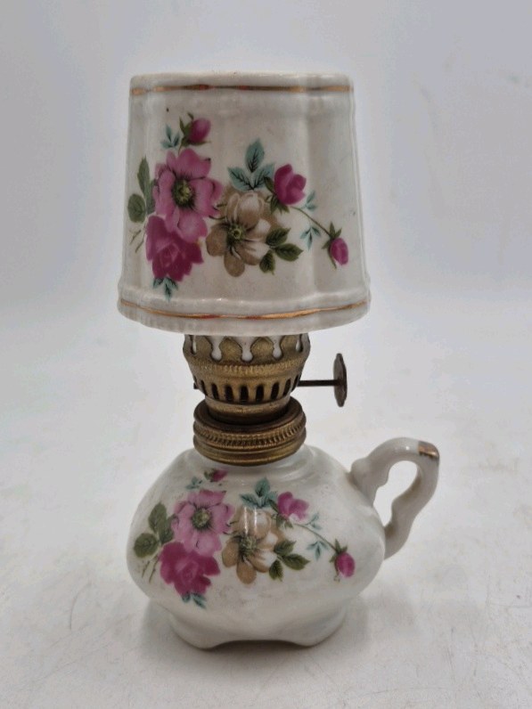 lot 38 image: Vintage Miniature Ceramic Oil Lamp  Floral Rose Pattern with Brass Fittings