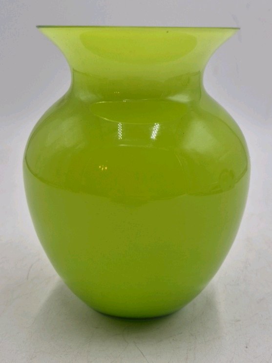 lot 49 image: Vintage Vaseline Glass Vase  Bright Lime Green with Wide Flared Rim