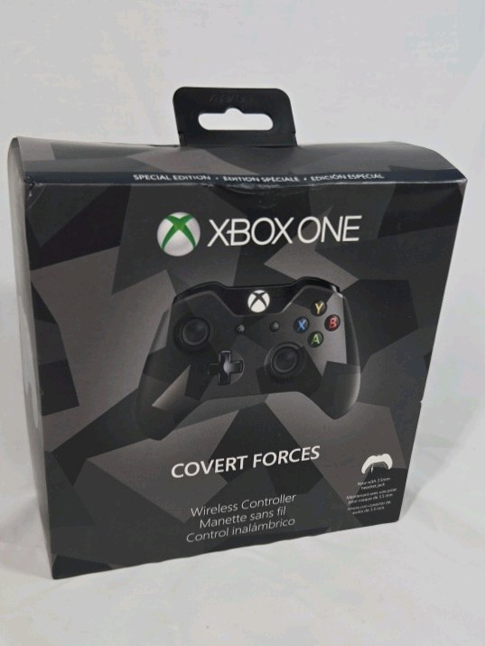 lot 96 image: Xbox One Special Edition Wireless Controller