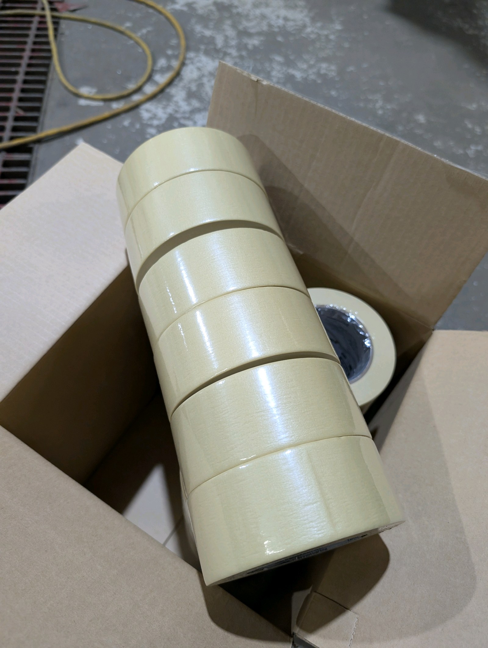 lot 25 image: Case of 24 Rolls  3M Scotch #2020 General Purpose Masking Tape  2 Painters Tape  Production Painting  Contractor Supply