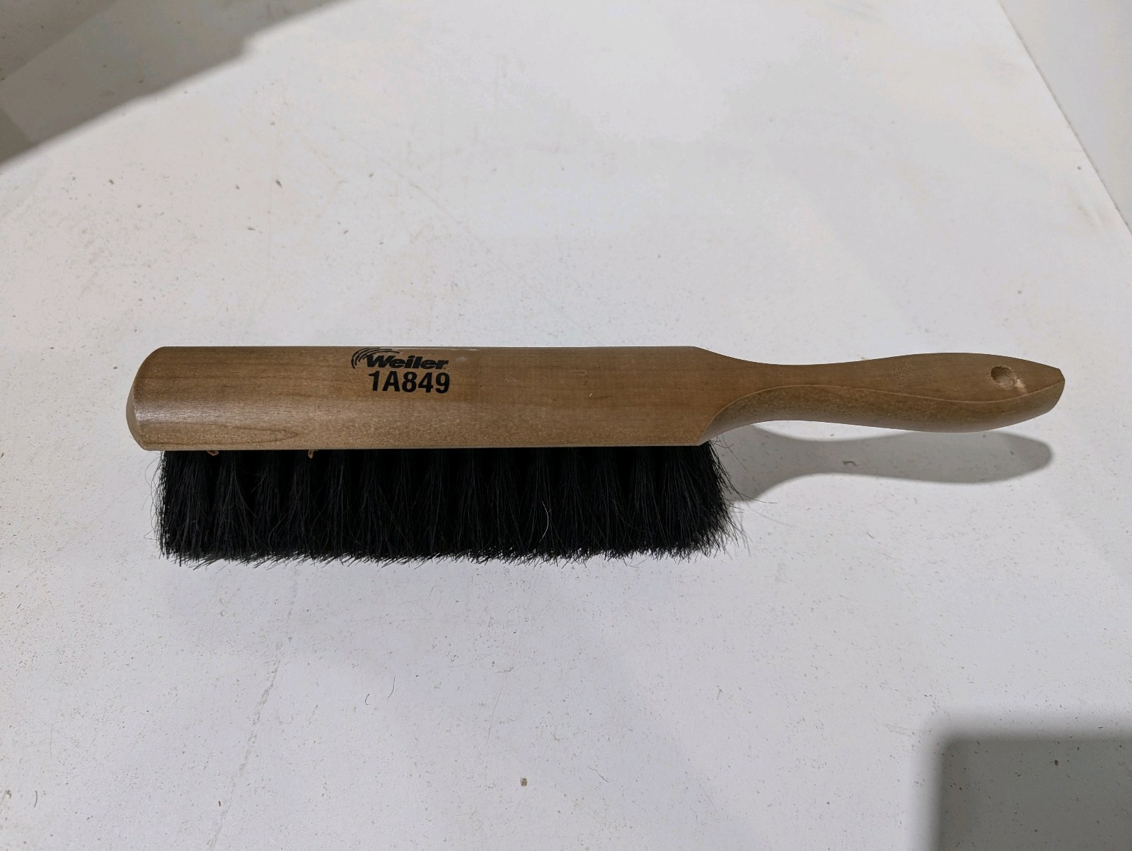 lot 28 image: Weiler 8 Horsehair Counter Dusters  (5) New in Box  Industrial Shop Brushes  Made in USA