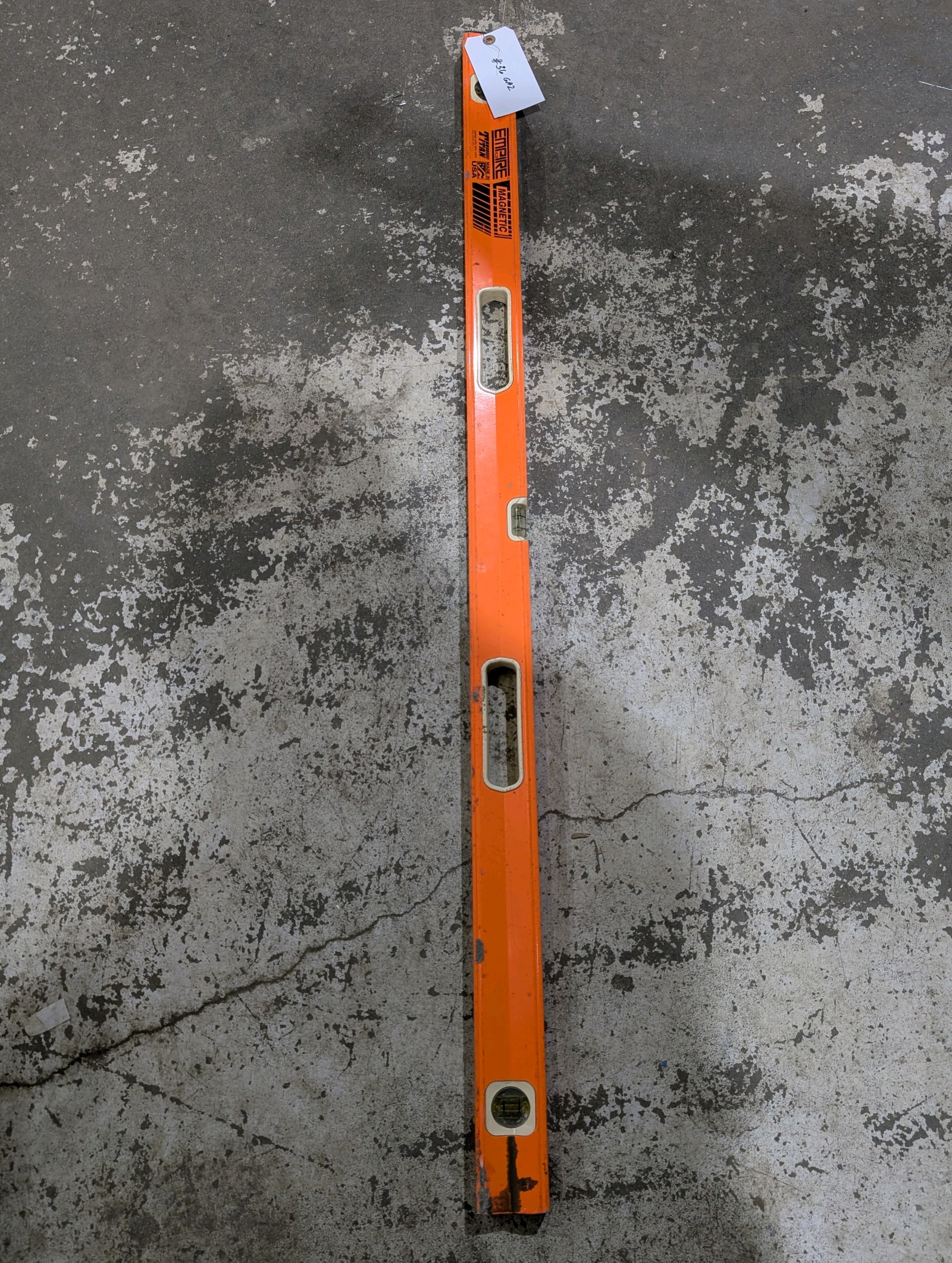 lot 36 image: Empire Titan 48 Magnetic Level  Made in USA  Heavy Duty Contractor Carpenter Level