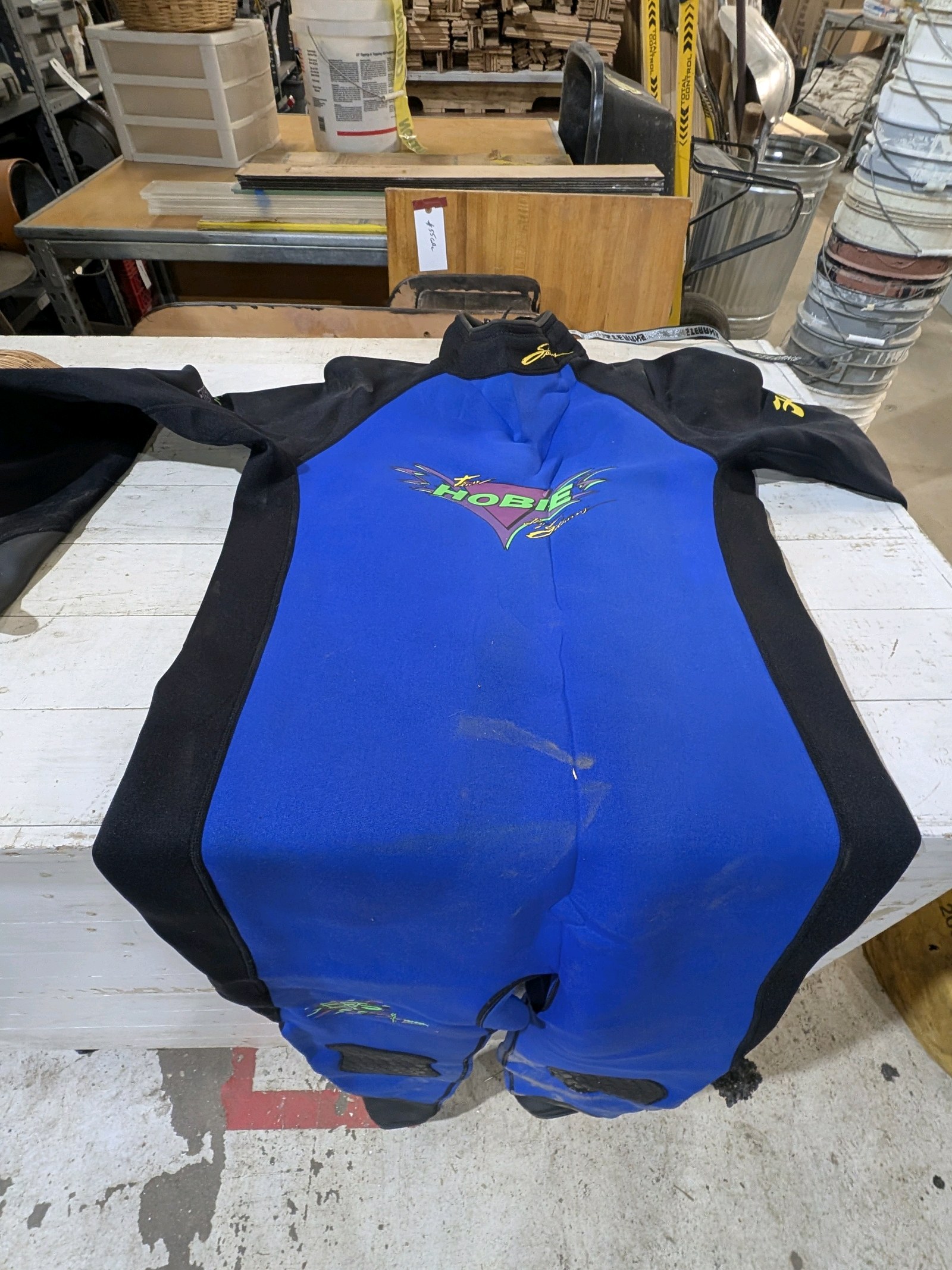 lot 76 image: Stearns XXL Wetsuit  SPYDER Snowmobile Pants (36L)  Cold Weather Watersports & Snow Gear Lot