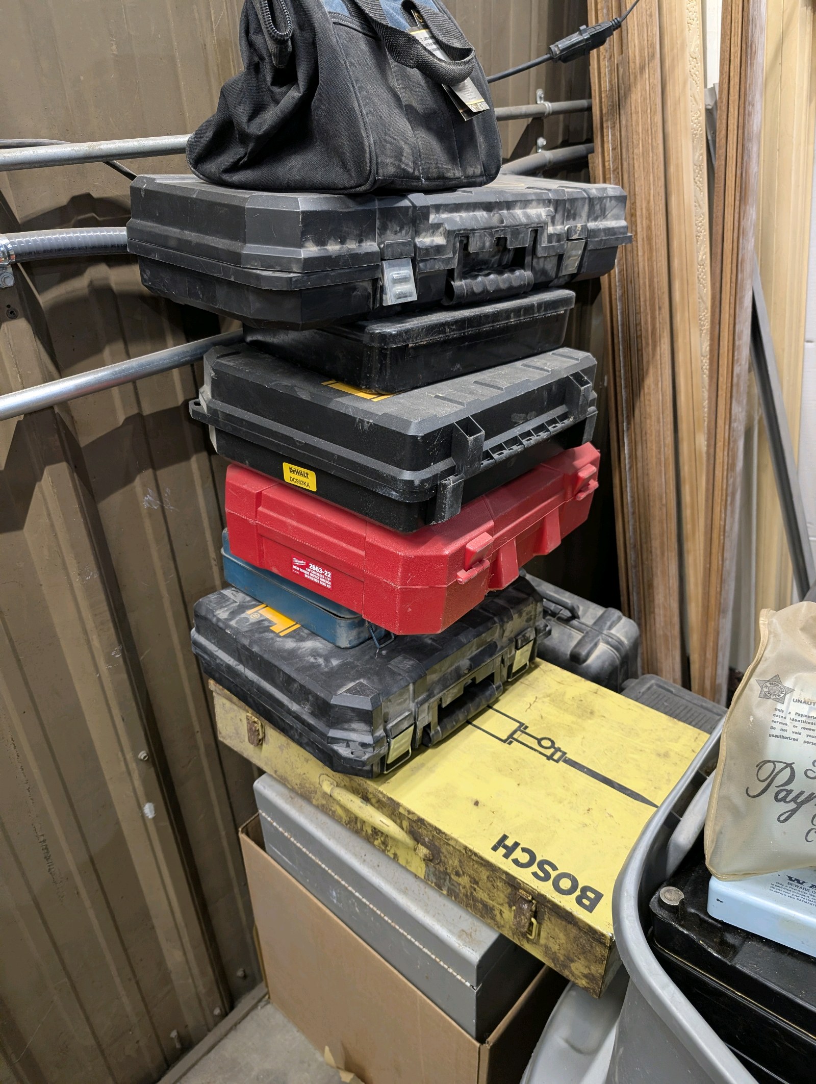 lot 81 image: Large Lot of Tool Boxes  DeWalt, Milwaukee, Porter-Cable & More  Heavy Duty Storage Cases