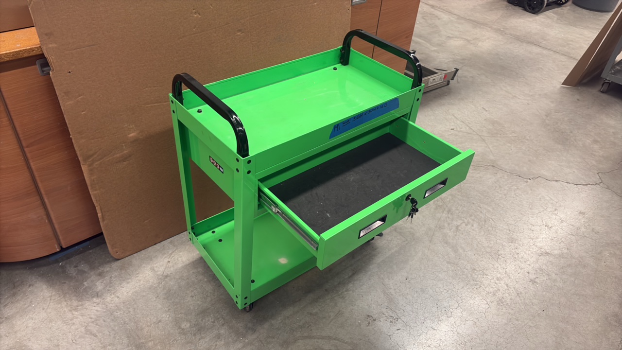 U.S. General 30 1 drawer service cart, locking