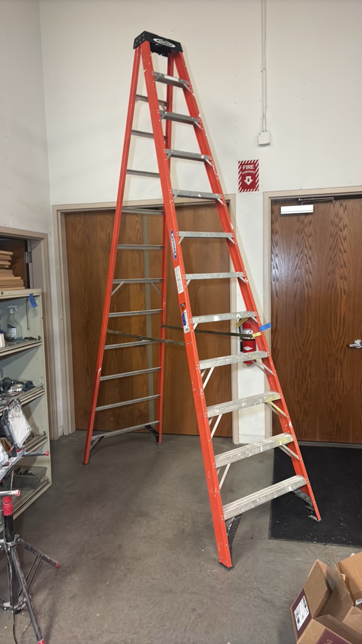 12 WERNER step ladder