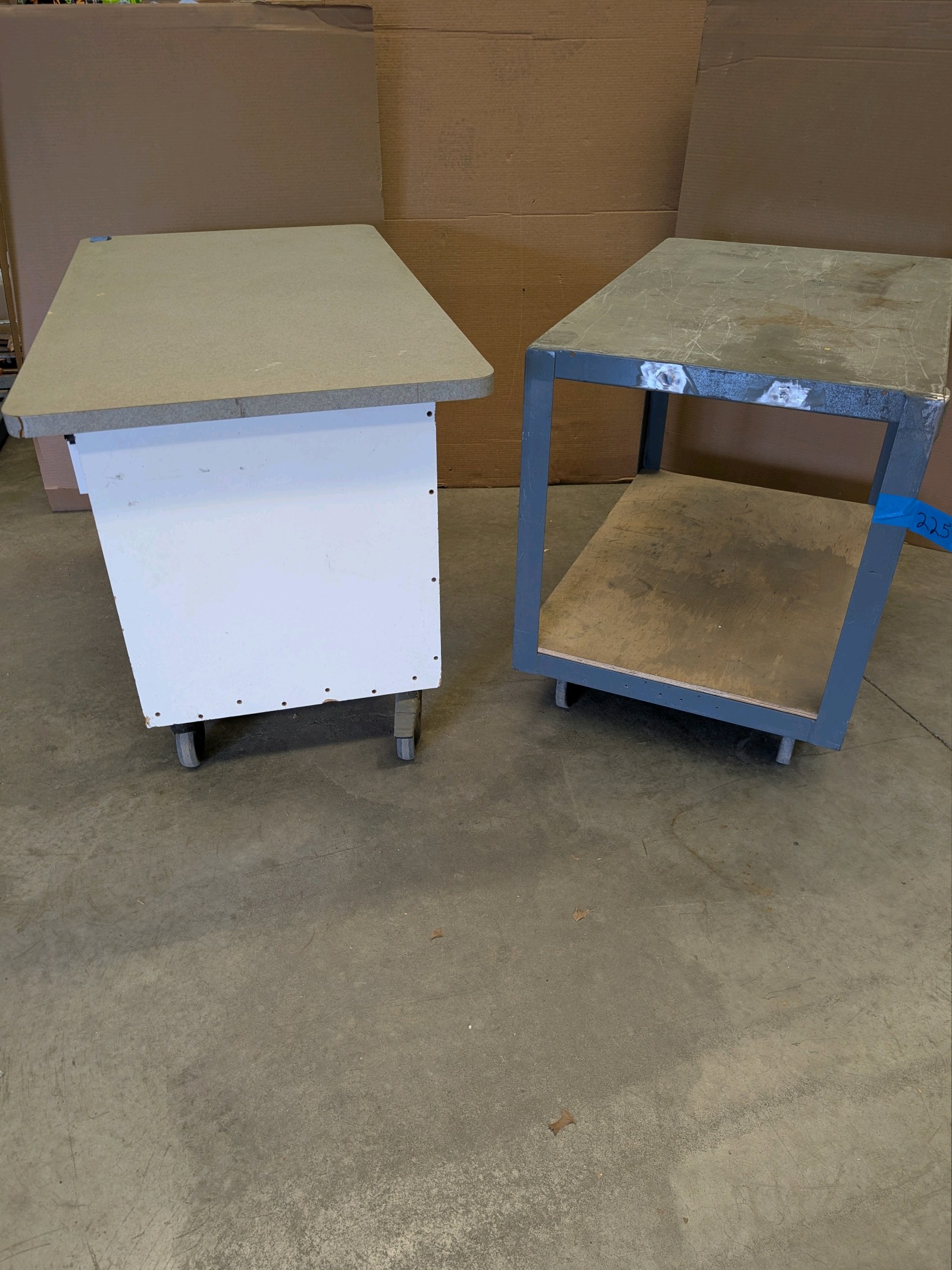 (2) ROLLING work Tables