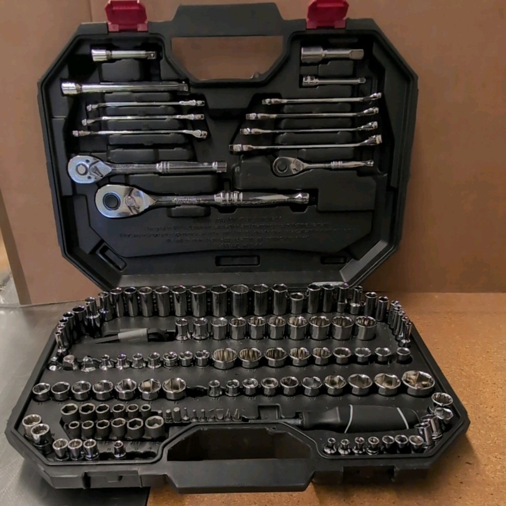 HUSKY Mechanics Tool Set