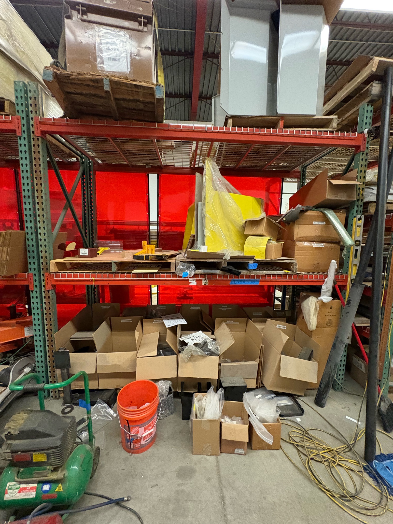 Pallet racking�measures 110 L