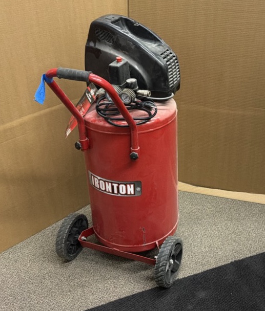 IRONTON 20 gallon electric air compressor