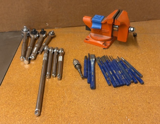 PONY 3.5 Bench Vise Rachets. Irwin chisels