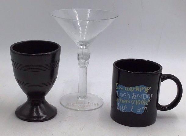 lot 108 image: Crystal Head Vodka Martini Glass with Goblet and Mug