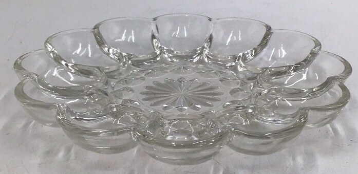 lot 120 image: Vintage Clear Glass Deviled Egg Dish