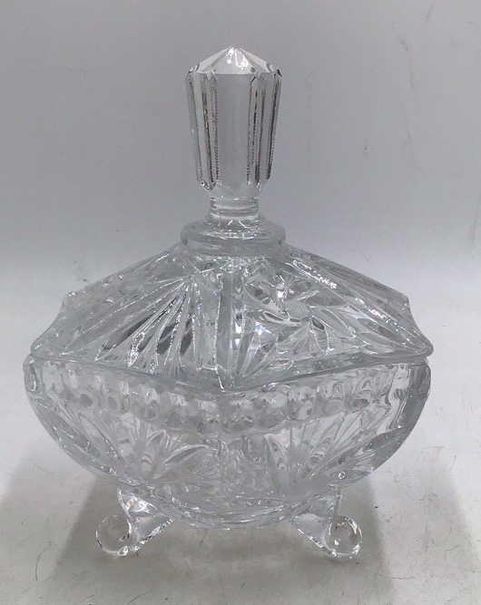 lot 124 image: Vintage Crystal Candy Dish with Lid  Diamond Point and Fan Pattern Descriptio