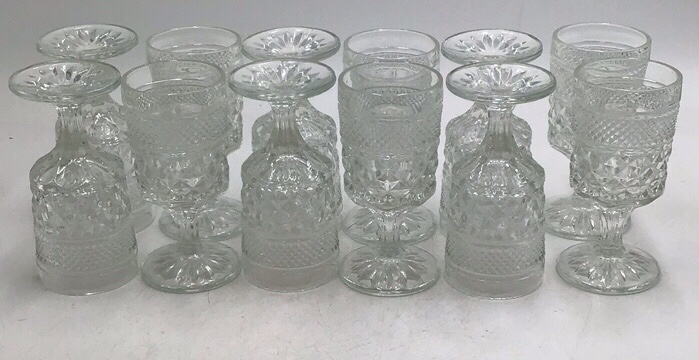 lot 128 image: Vintage Crystal Cordial Glasses  Diamond and Fan Pattern