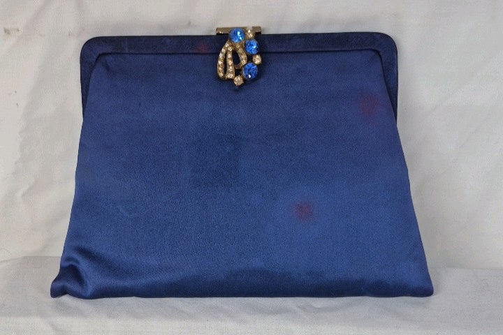 lot 160 image: Vintage Evening Clutch  Satin with Jeweled Clasp