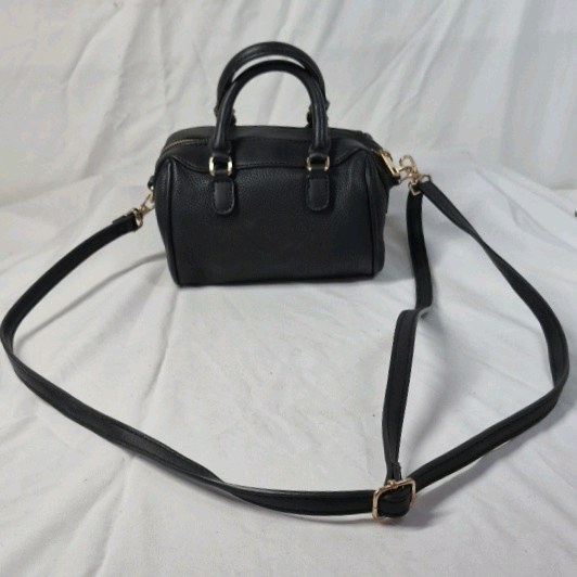 lot 166 image: Fashion Nova Pebbled Satchel Bag  Black
