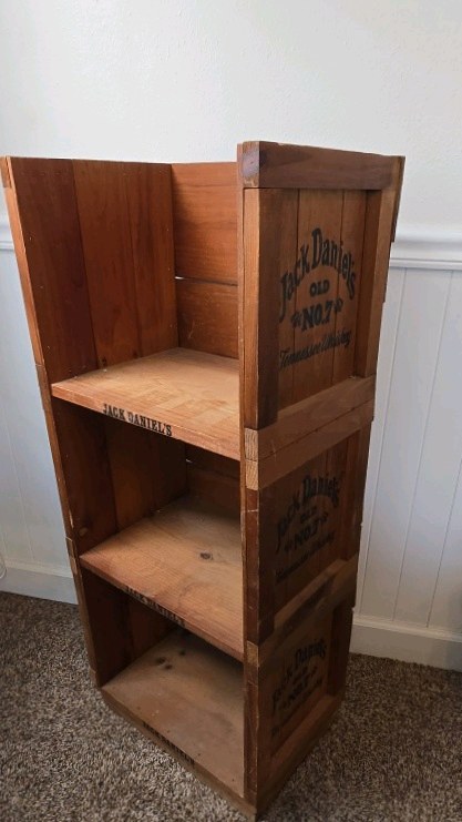 lot 20 image: Vintage Jack Daniels Wooden Crate Shelf Unit  Stacked Crate Design