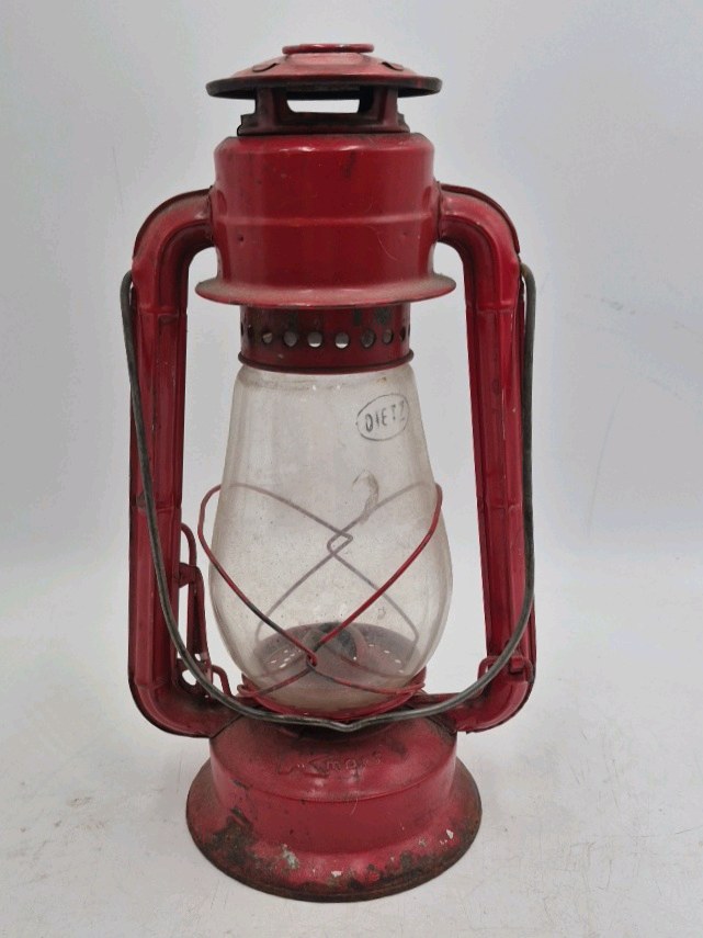 lot 249 image: Vintage Dietz Lantern