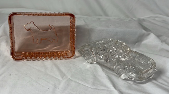 lot 268 image: Vintage Glass   Scottie Dog and Car