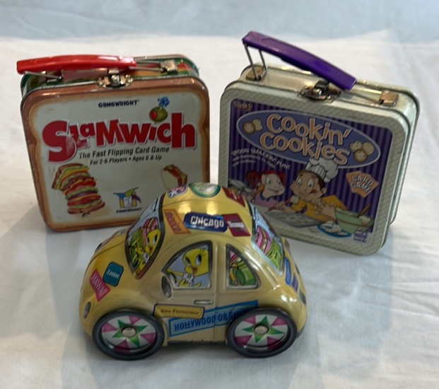 lot 290 image: Vintage Tin Lunch Boxes and Car Bank