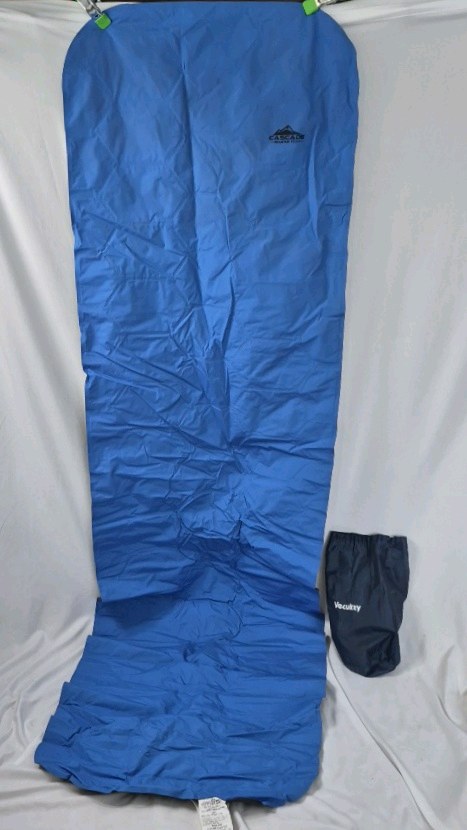 lot 314 image: Cascade Mountain Tech Sleeping Mat