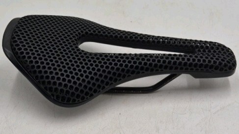 lot 320 image: Q-Riet 3D Printed Bike Saddle