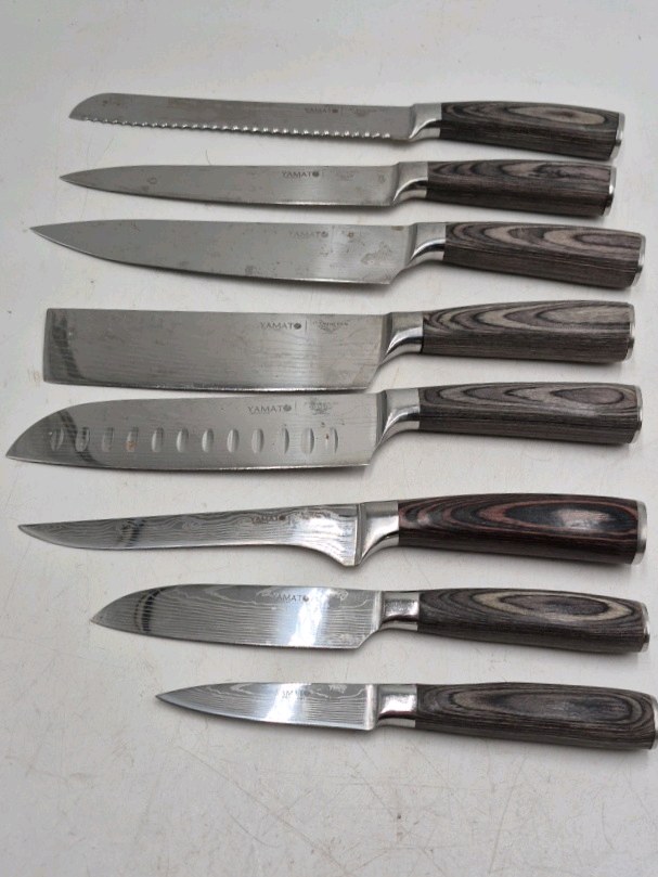 lot 337 image: Yamato Knife Set