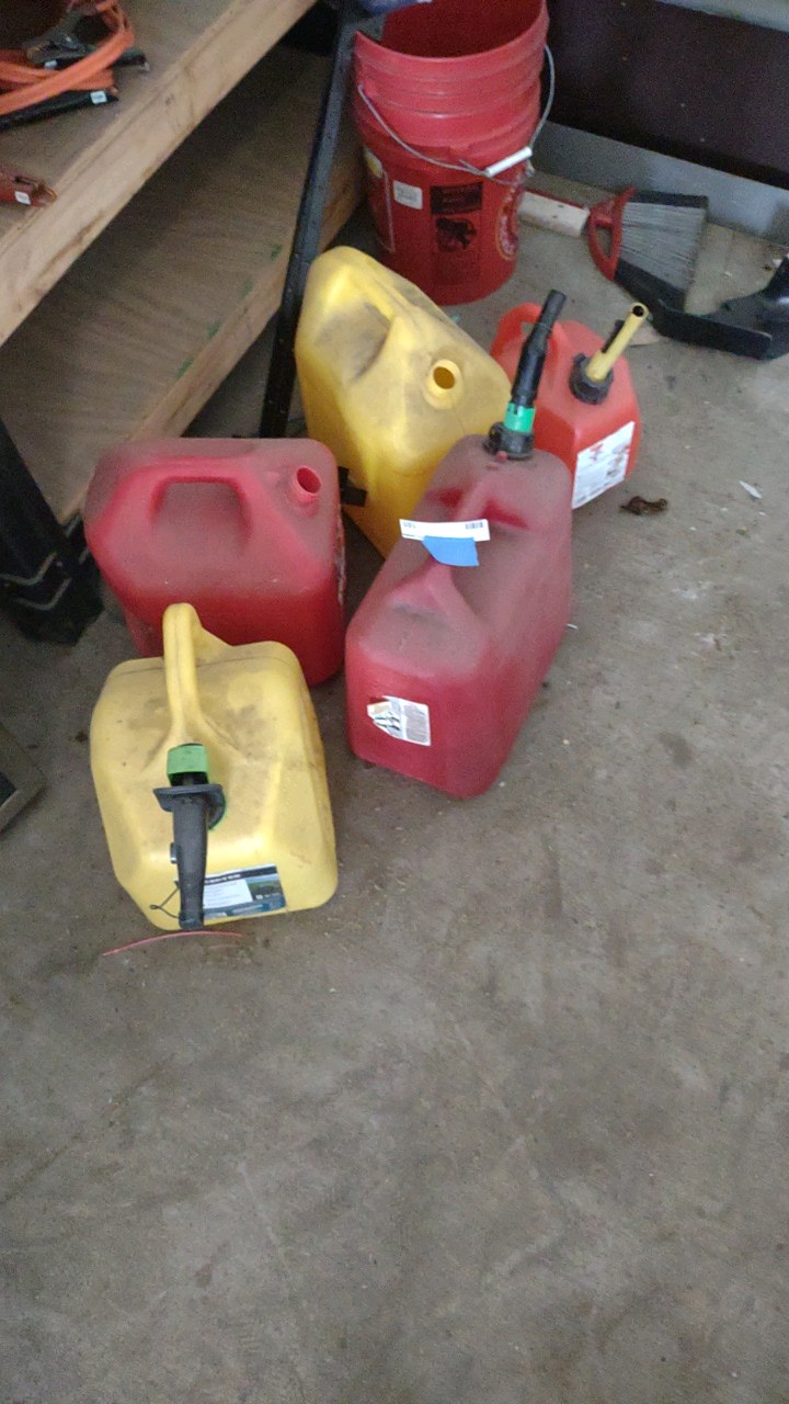 lot 105 image: assorted gas cans