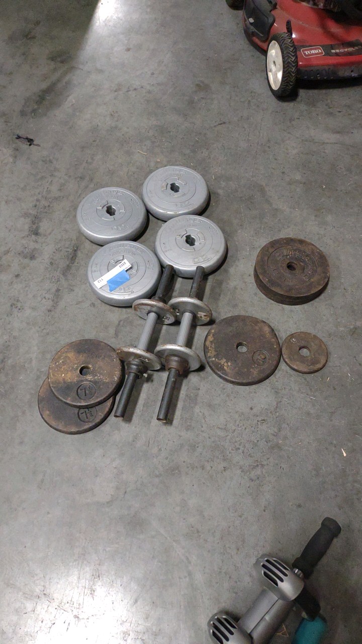 lot 112 image: assorted weights