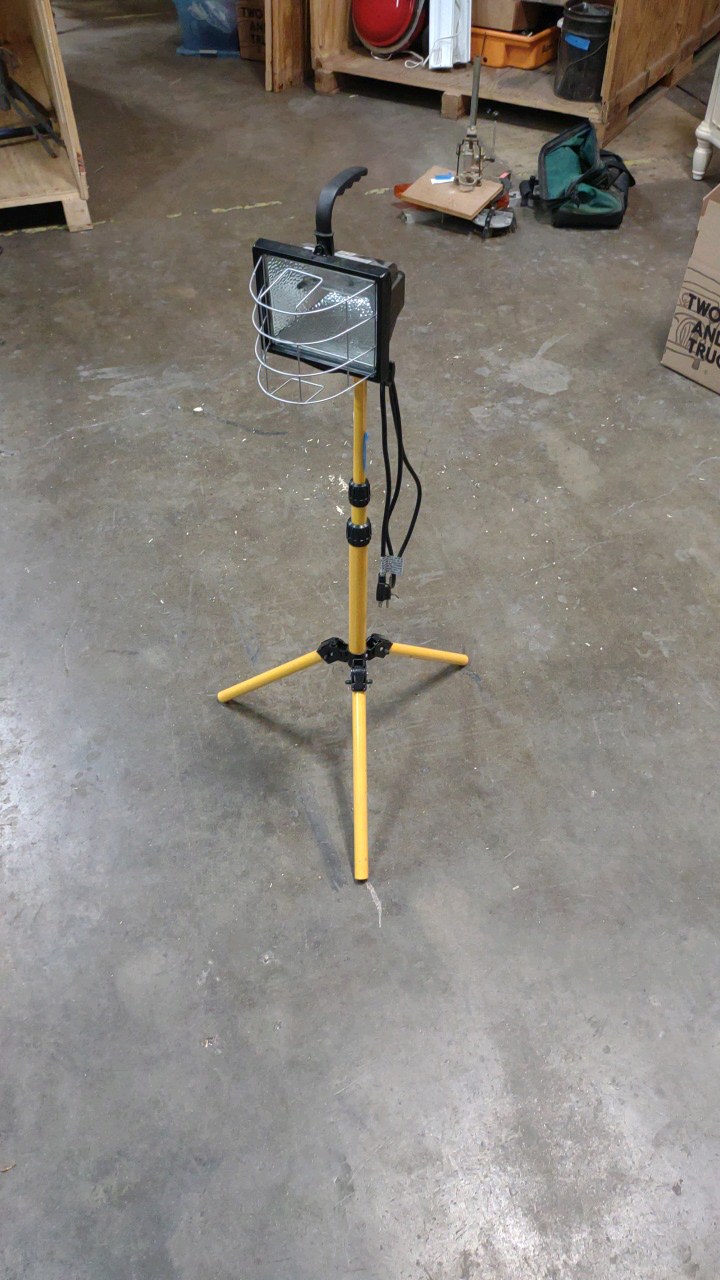 lot 127 image: work light