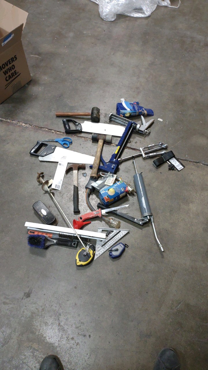 lot 128 image: miscellaneous tools