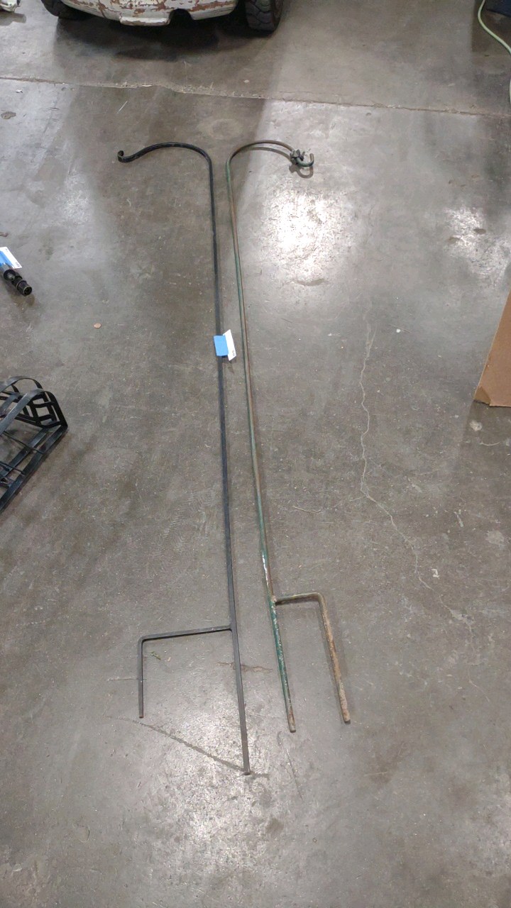 lot 157 image: garden Shepard hooks