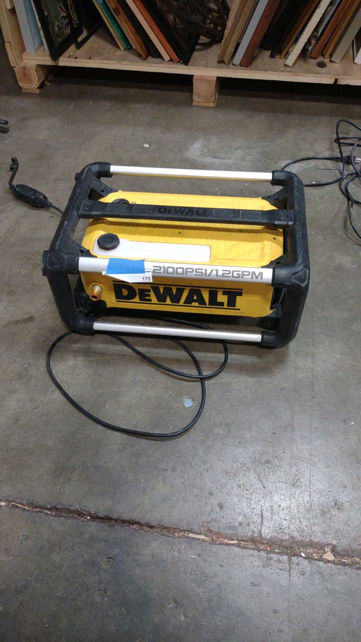 lot 175 image: DeWalt pressure washer