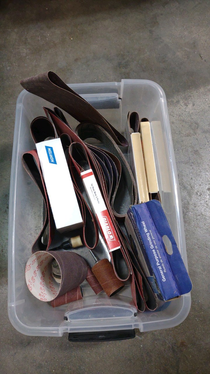 lot 179 image: assorted sandpaper