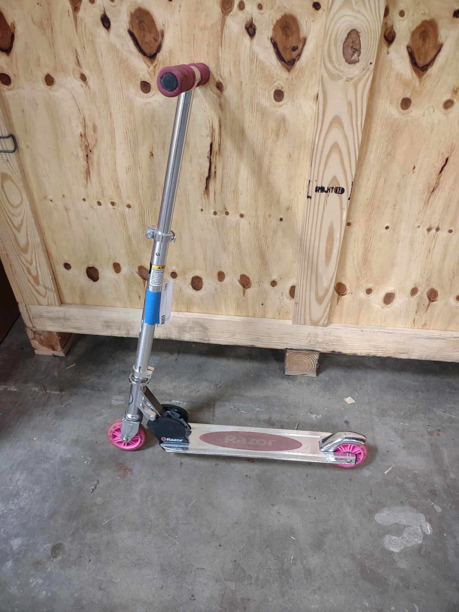 lot 199 image: Scooter