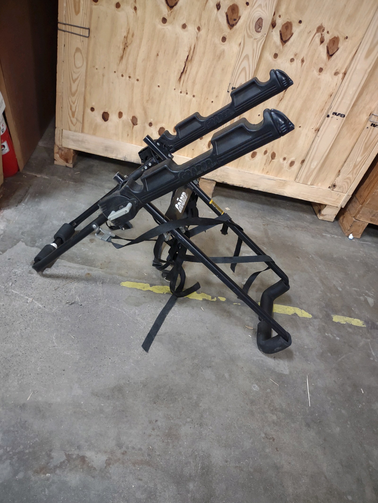 lot 203 image: Folding Bike Rack