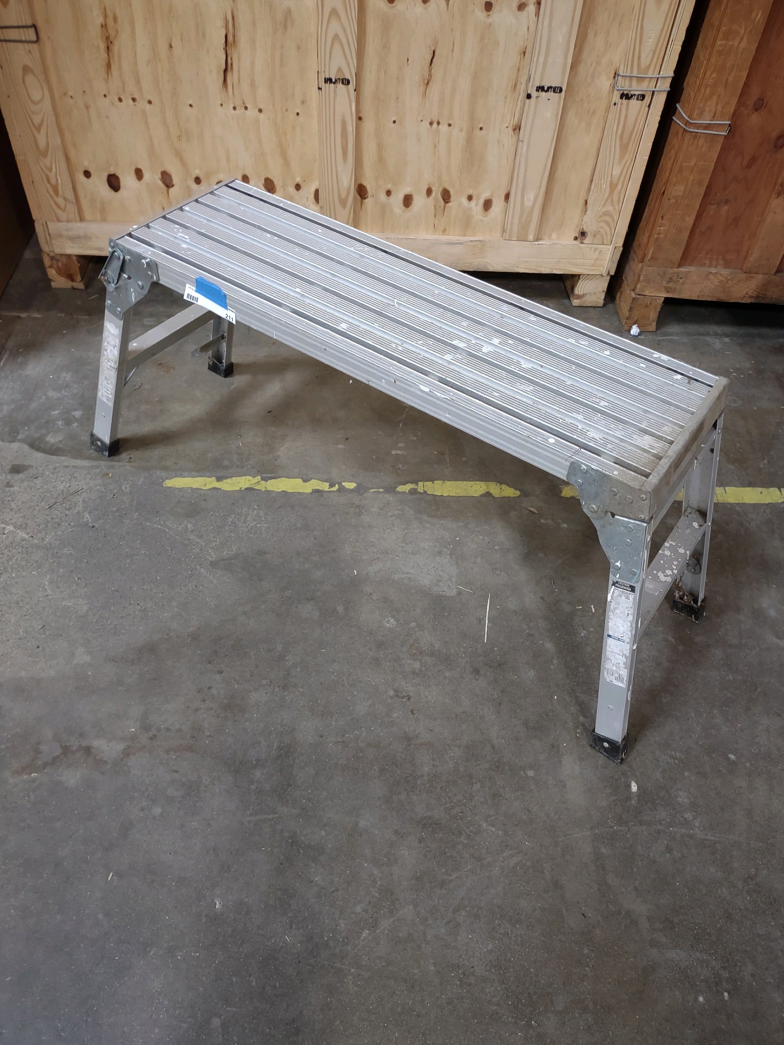 lot 211 image: Portable Scaffolding