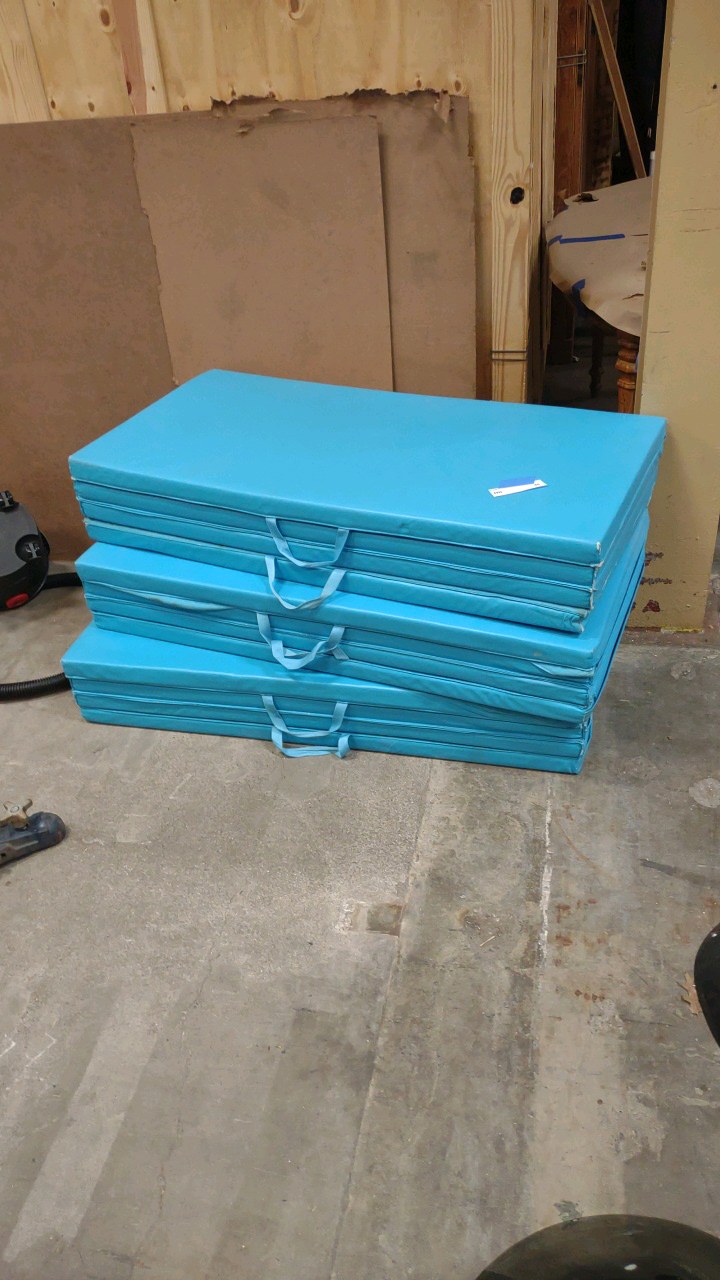 lot 40 image: climbing mats