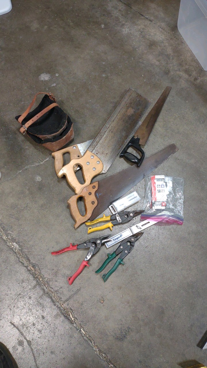 lot 45 image: assorted tools