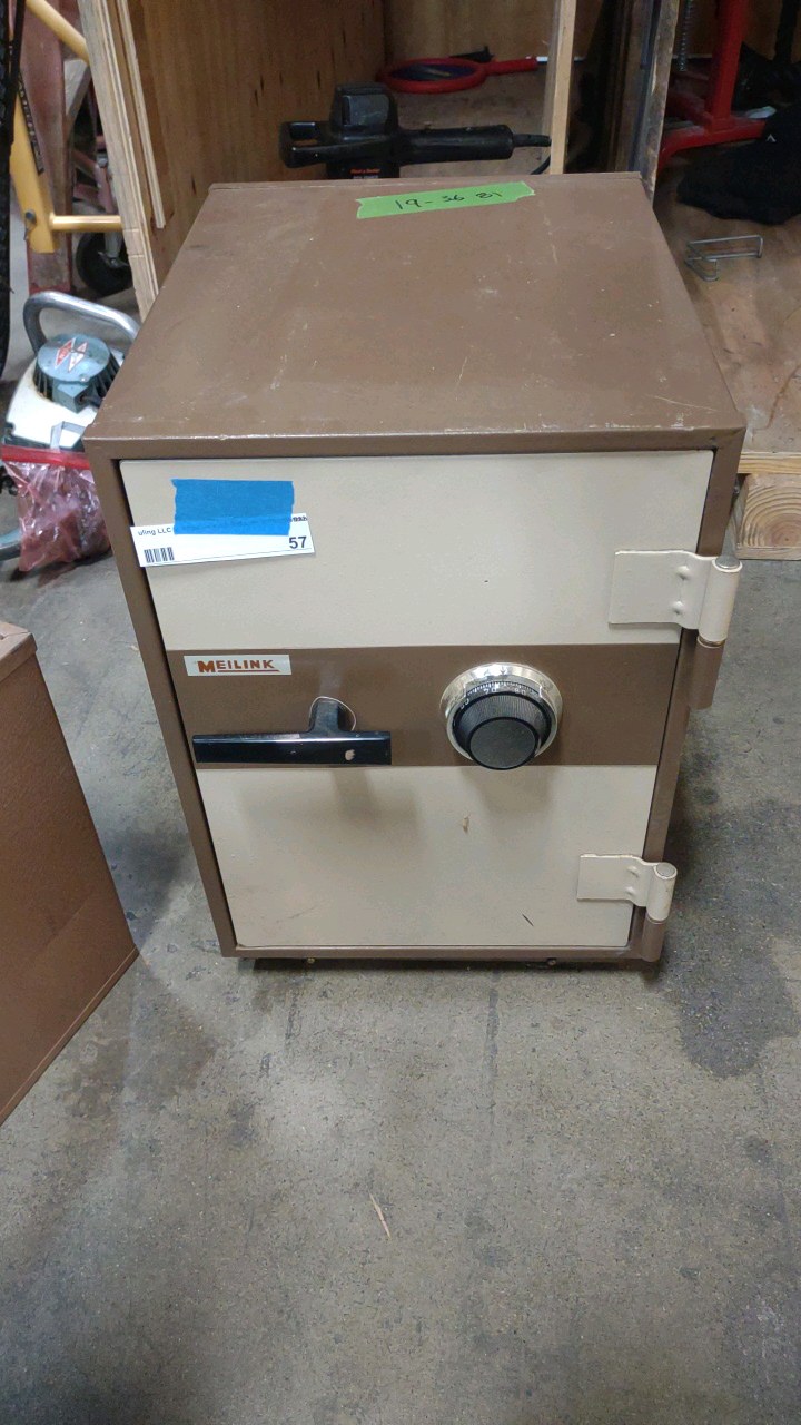 lot 57 image: meilink safe