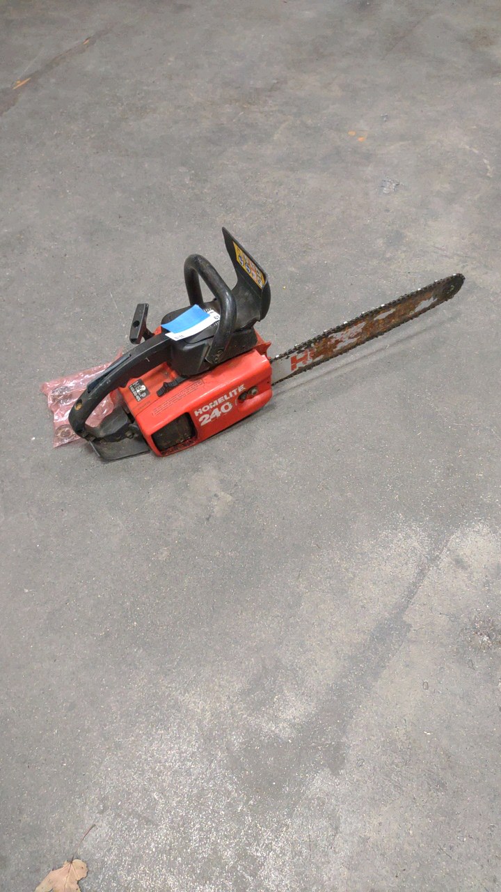 lot 67 image: chainsaw